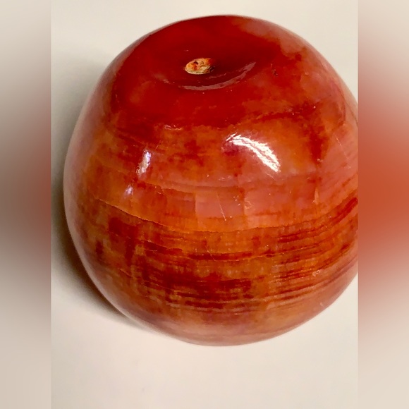 Mid Century Vintage Hand Carved Onyx Marble Apple Figurine Paperweight Sculpture - Picture 8 of 16